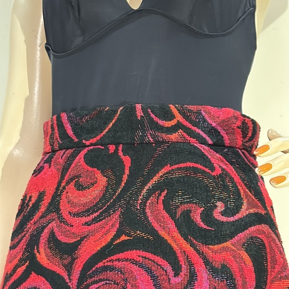 70s Vintage Tapestry Fringe Maxi Skirt - Picture 17 of 17